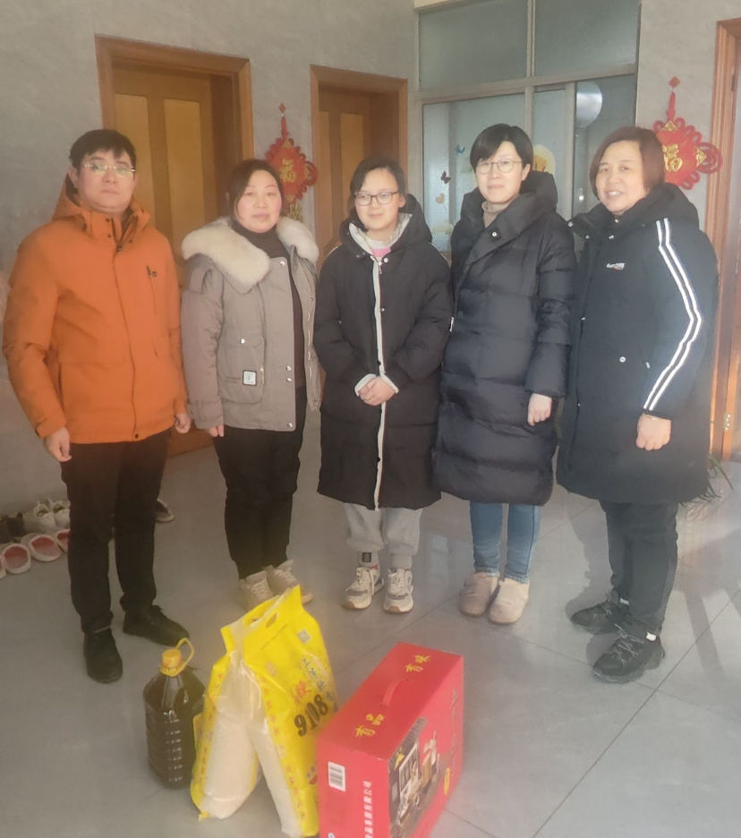 【扬州技师学院】扬州技师学院开展春节前走访慰问贫困学生活动